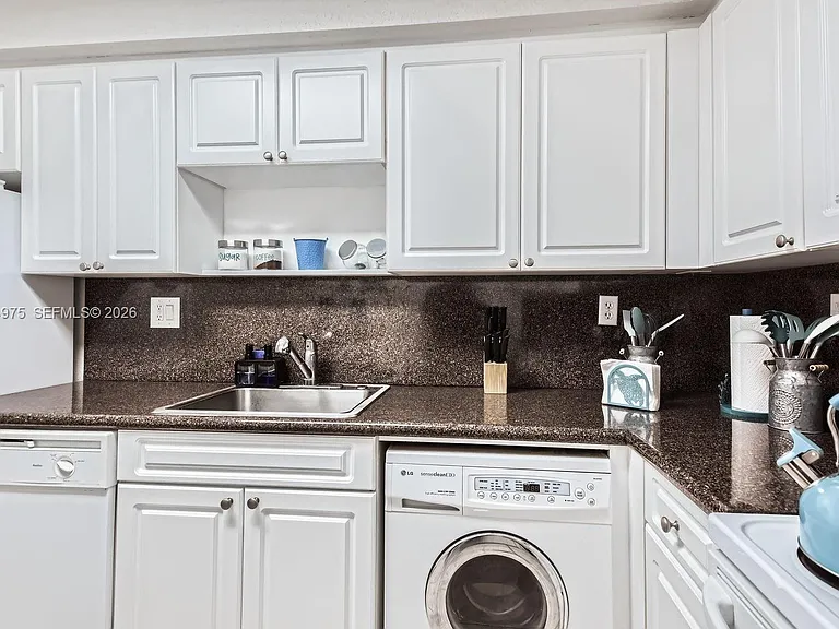2501 S Ocean Dr #633 — Photo 5