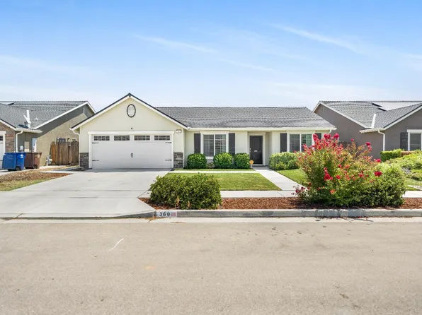360 Rosewood Ave, Sanger, CA 93657