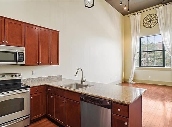 5th image of 1201 Canal St APT 251
