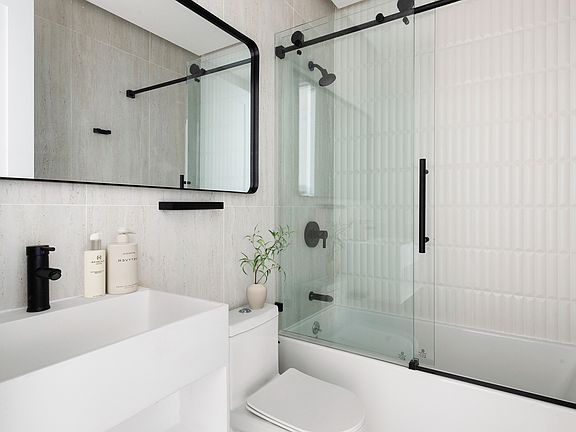 4th image of 286 Covert St #2C