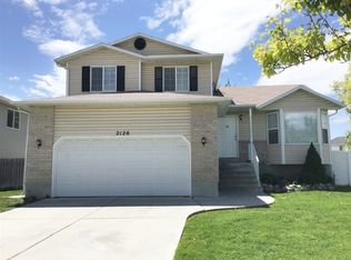 2126 Lake Mesa Dr S, Syracuse, UT 84075