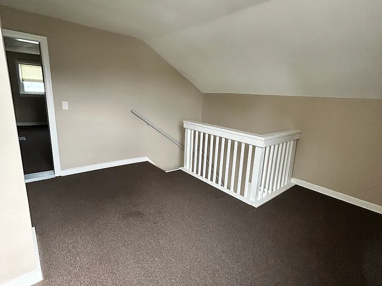133 Springdale St — Photo 6