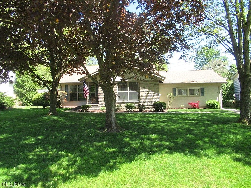 97 Hood Dr, Canfield, OH 44406 Zillow