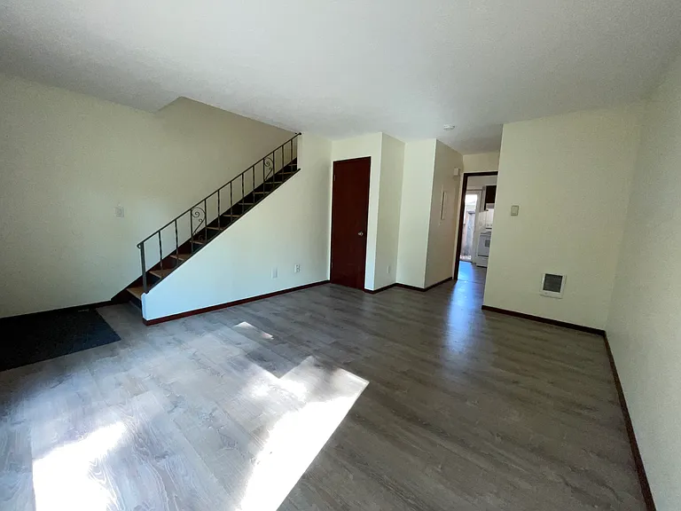 9738 SE 42nd Ave #2 — Photo 6