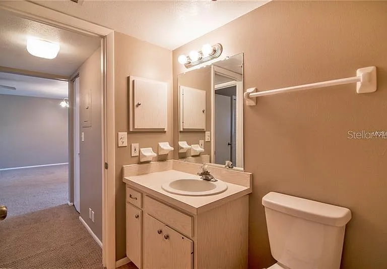 2415 Bayshore Gardens Pkwy #7 — Photo 13