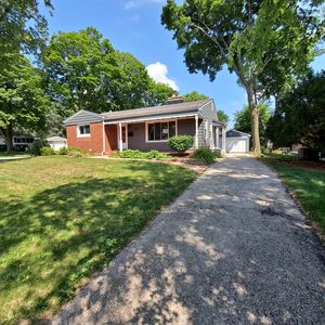 145 W Park Ave, Wheaton, IL, 60189