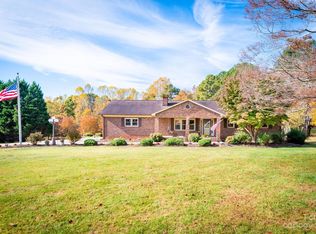 1774 Smith Farm Rd, Lincolnton, NC 28092