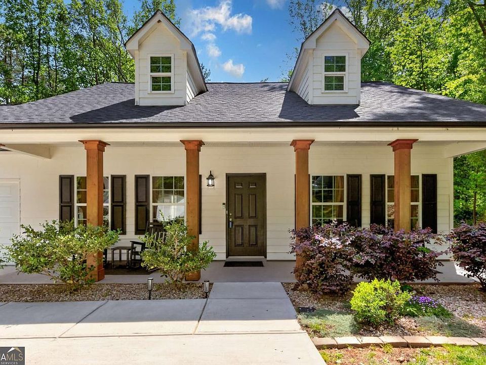 1st image of 584 Tuxedo Dr