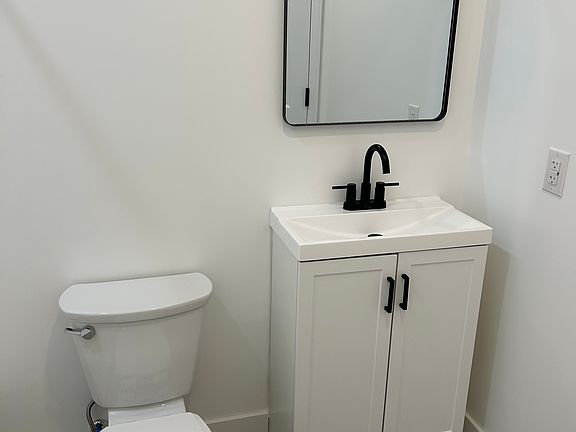 4th image of 604 E Landis Ave #2A