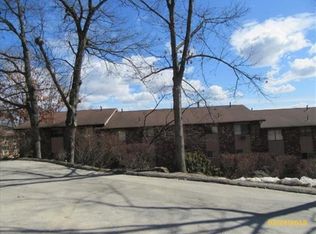 192 Kaynor Dr APT D, Waterbury, CT 06708