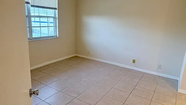 1520 SE Royal Green Cir #206 — Photo 29