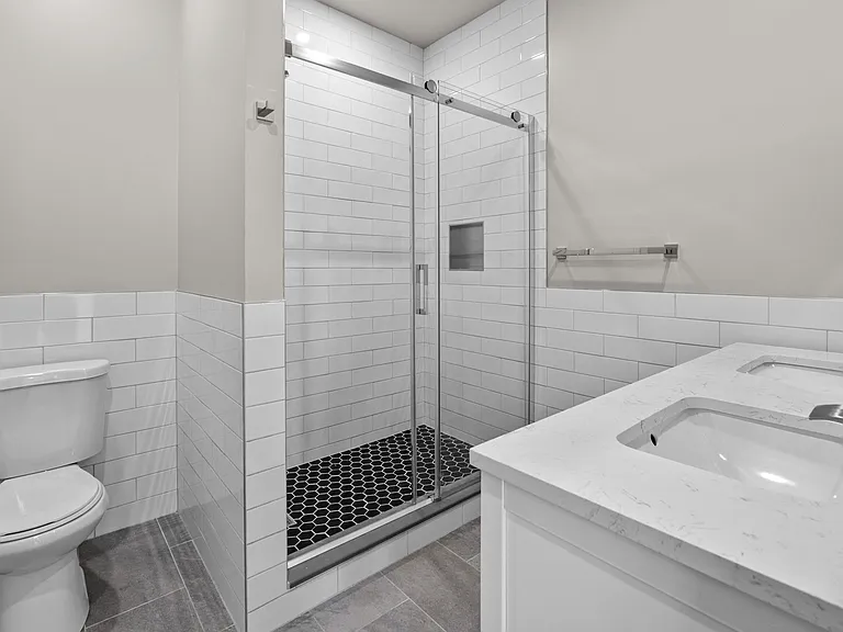 77 E Pastorius St #6 — Photo 16