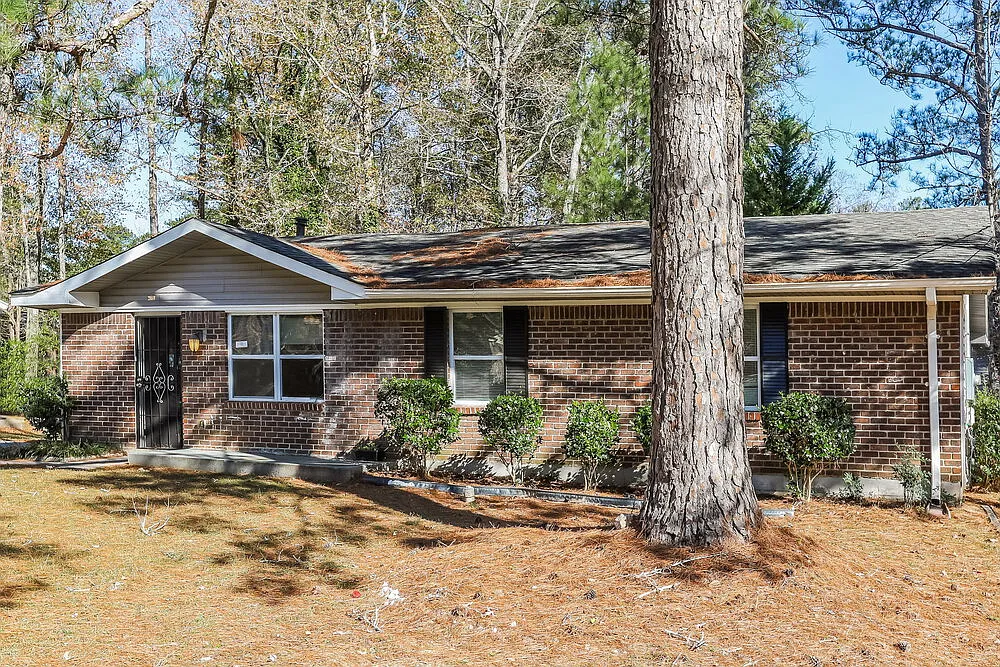 4 bed, 2.0 bath, 1530 sqft, $2,065 — Photo 3