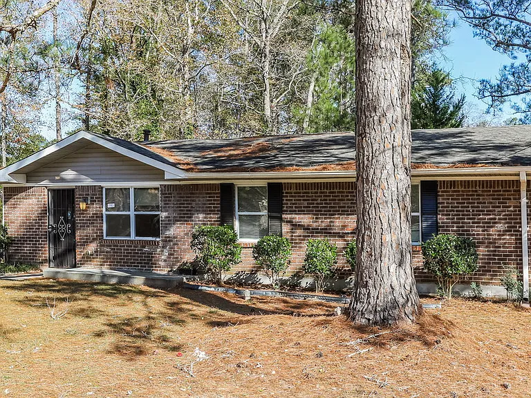 2410 Ozark Trl SW — Photo 3