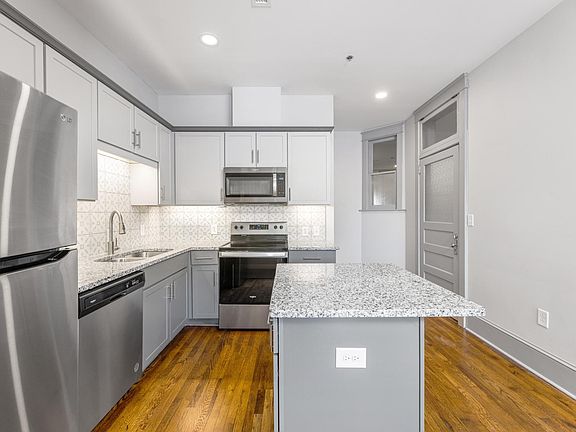 4th image of 244 E Main St #11000610