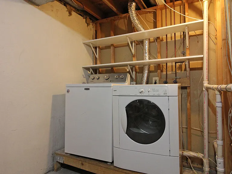 4427 Holly Ave — Photo 33