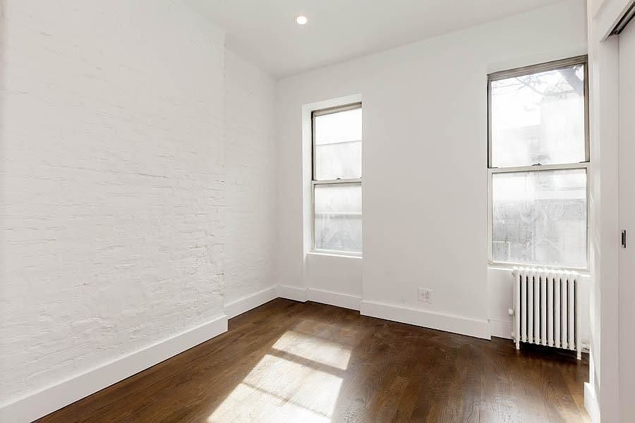 2nd image of 222 E 27th St APT 17