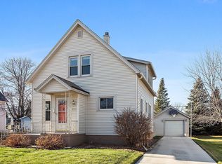 1022 N 26th St, Sheboygan, WI 53081