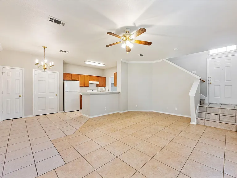 1720 Constantino Cir #A — Photo 8