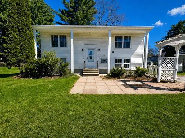 5 Meadow Lane #5-7, Allenstown, NH 03275