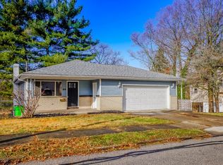 68 25th St NW, Barberton, OH 44203