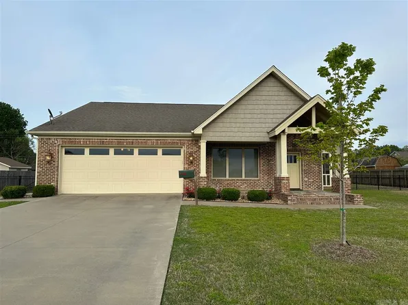 2107 S Cherry St, Stuttgart, AR 72160