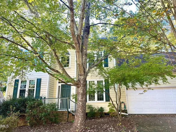 105 Whitlock Ln, Cary, NC 27513