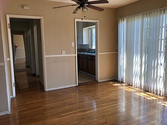5th image of 725 S New Hampshire Ave APT 12