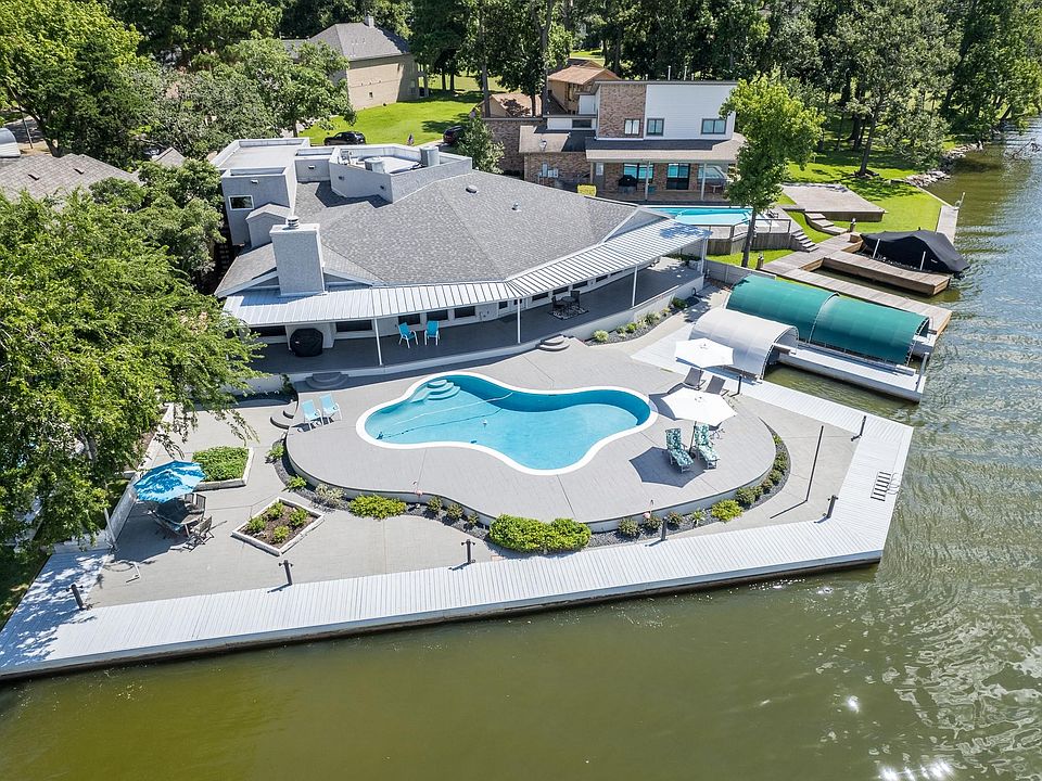 1st image of 3303 Torrey Pines Dr