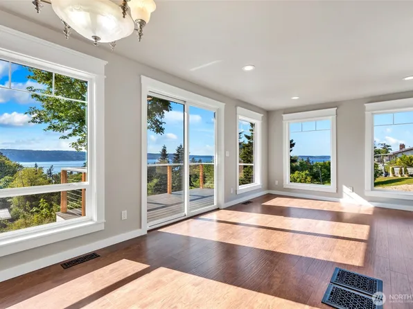 501 11th Street, Mukilteo, WA 98275