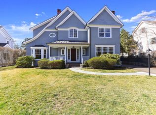 7 Wahneta Rd, Old Greenwich, CT 06870