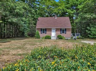 37 Riverview Dr, Charlestown, RI 02813