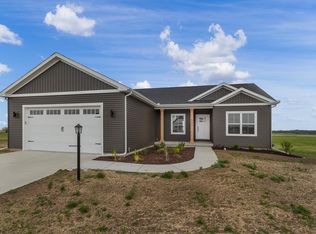 527 Prairie Meadows Dr, Heyworth, IL 61745