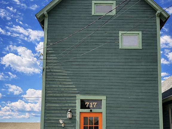 2nd image of 717 S Illinois St