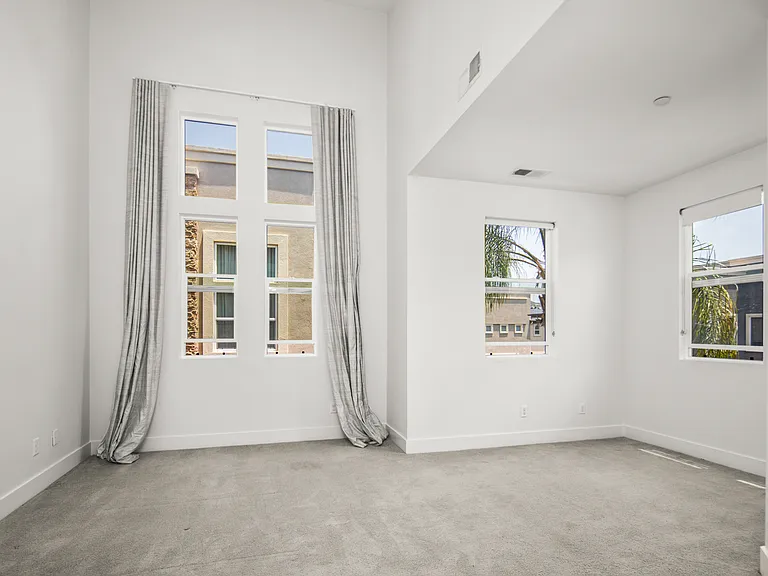 7870 Inception Way — Photo 8