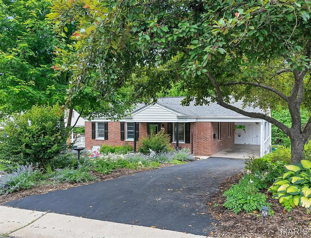 41 Chestnut Hill Ln photo 1