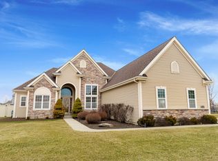 2144 Willow Pond Way, Grafton, WI 53024