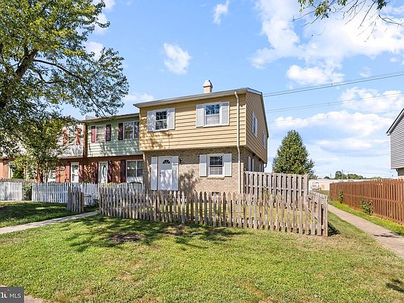 4th image of 2522 Sedgewick Pl
