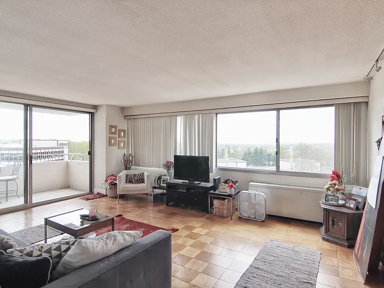 4515 Willard Ave #1604S — Photo 8