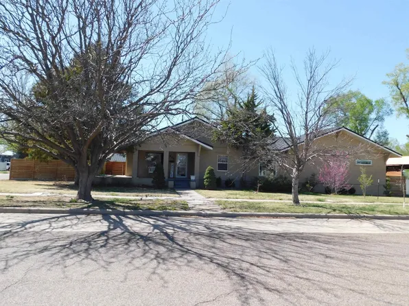 902 N Roosevelt St, Guymon, OK 73942