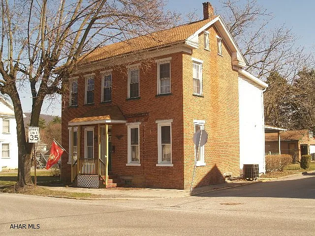 200 W Allegheny St photo 1