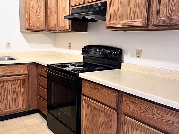 5th image of 417 427 N 2nd Street Carlson #427/8