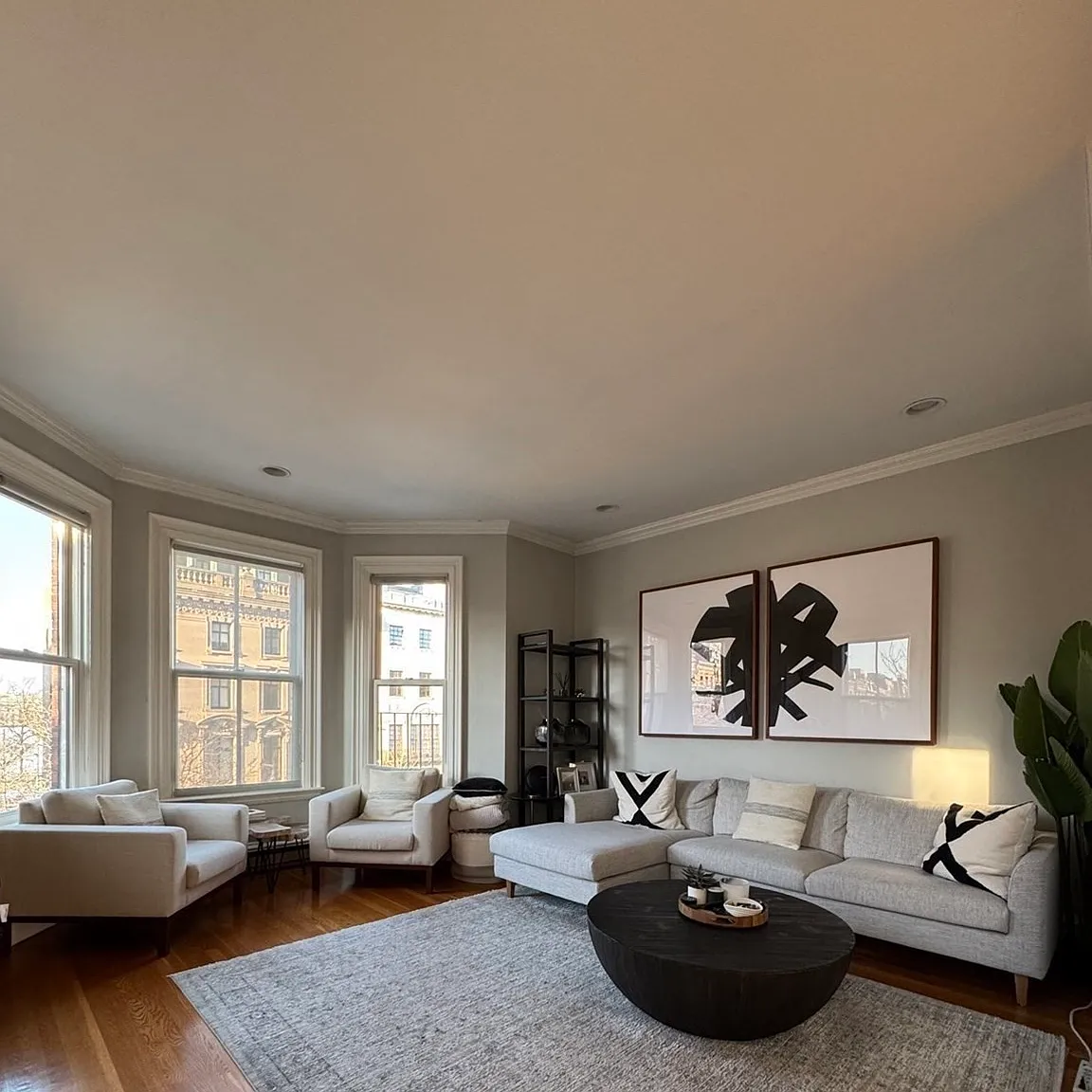 2 bed, 1.5 bath, 1100 sqft, $7,250 — Photo 1