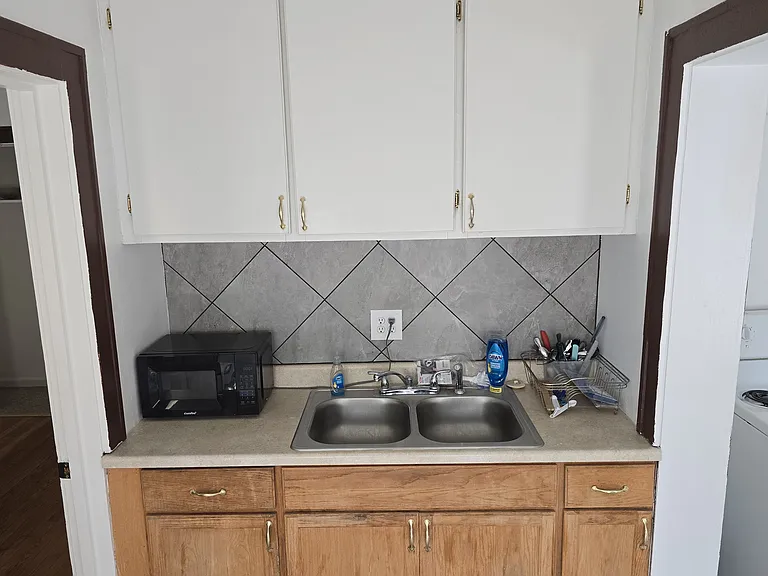 1411 E 75th St #2A — Photo 7