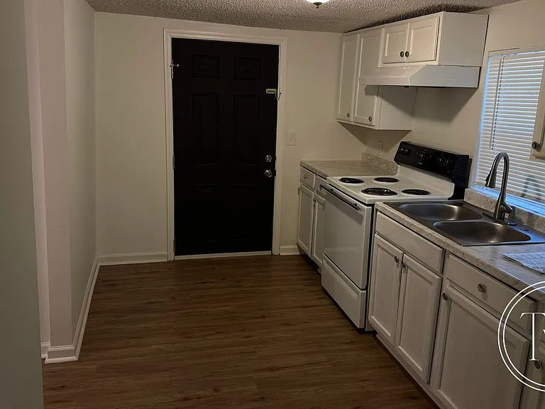 5202 Wendell St — Photo 6