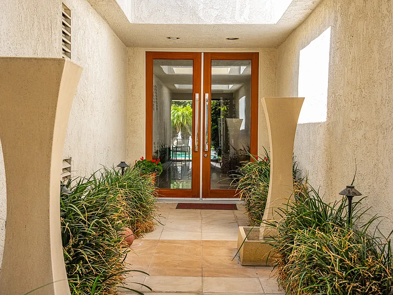 52 Princeton Dr — Photo 10