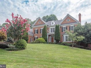 2565 Yonder Hills Way, Oakton, VA