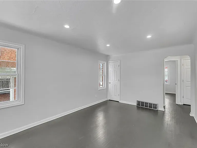 3662 W 117th St #2 — Photo 11
