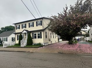31 Annie St FLOOR 1, Pawtucket, RI 02861
