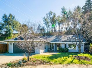 3861 Canterbury Dr, Redding, CA